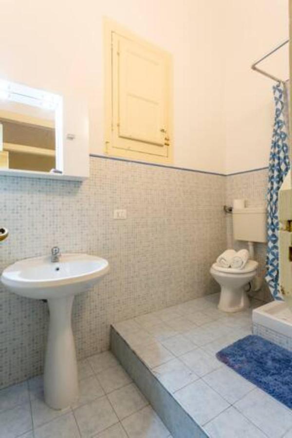 Nowhere Rooms Palermo Ngoại thất bức ảnh